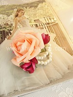 Enchanting Love Floral Corsage (Pearl)